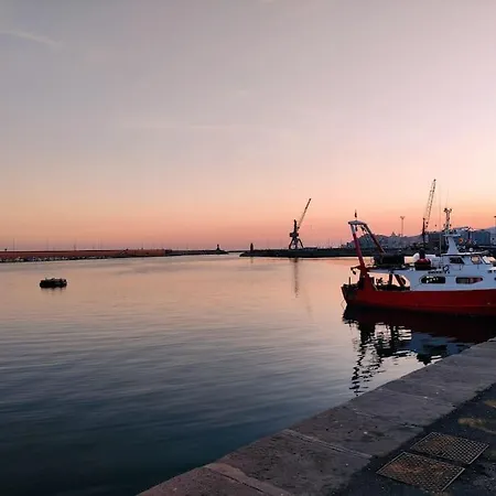Rustico Con Giardino E Parcheggio Gratuito Appartamento
