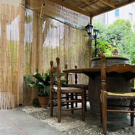 Appartamento Rustico Con Giardino E Parcheggio Gratuito Imperia